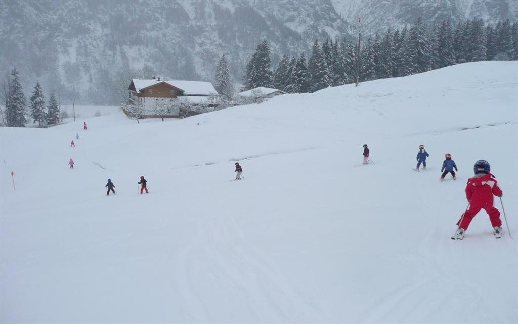 Haus Laerchenhof Villa Holzgau Luaran gambar