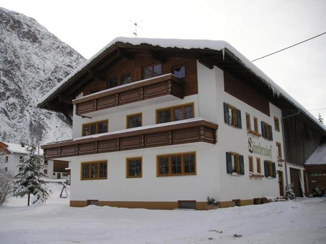 Haus Laerchenhof Villa Holzgau Luaran gambar